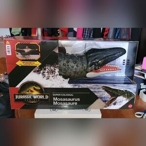 Jurassic World Super Colossal Mosasaurus Toy BRAND NEW SOLD OUT ITEM